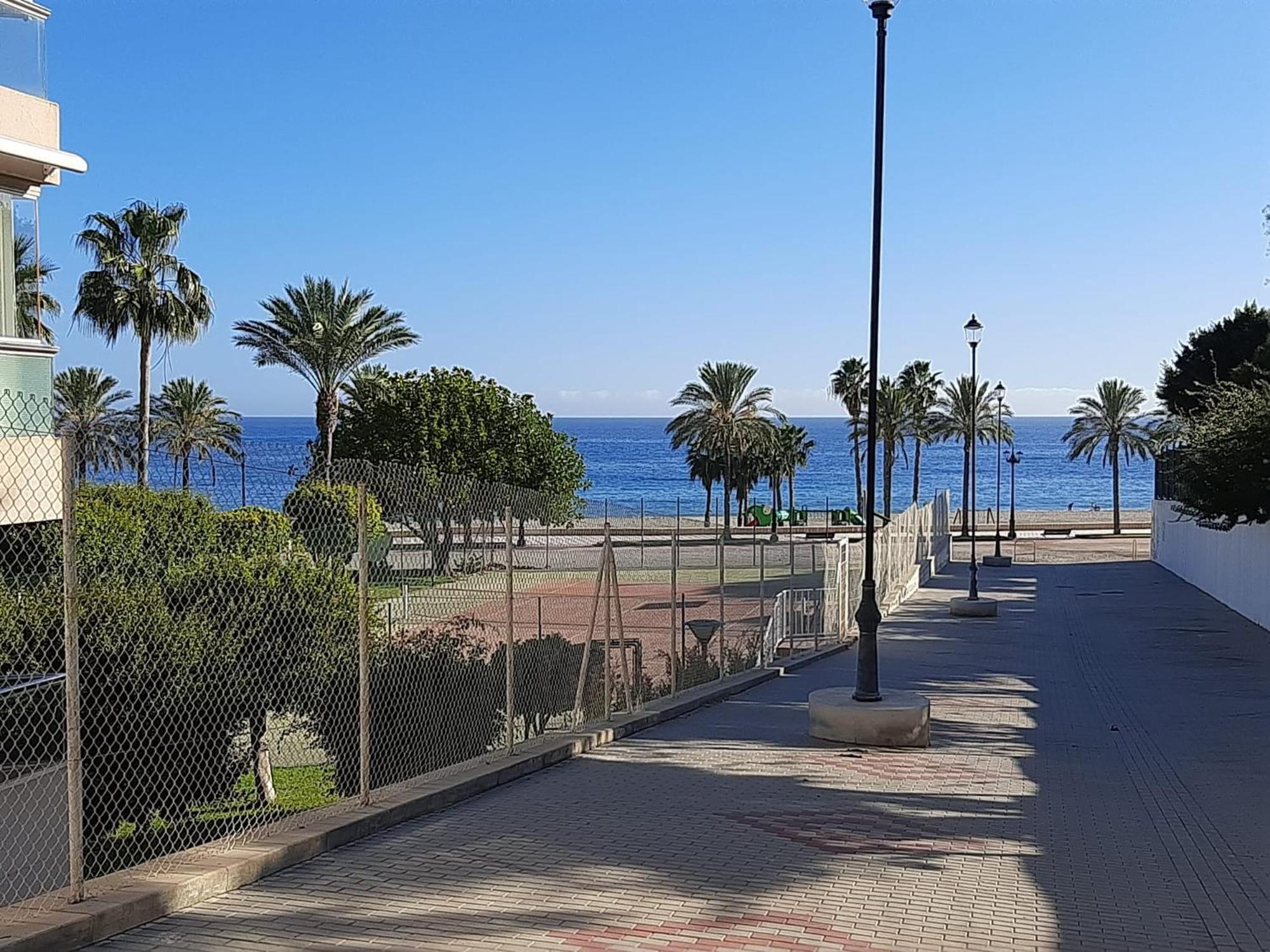 Habitacion Avilena Tropical En Aguadulce Almería Dış mekan fotoğraf